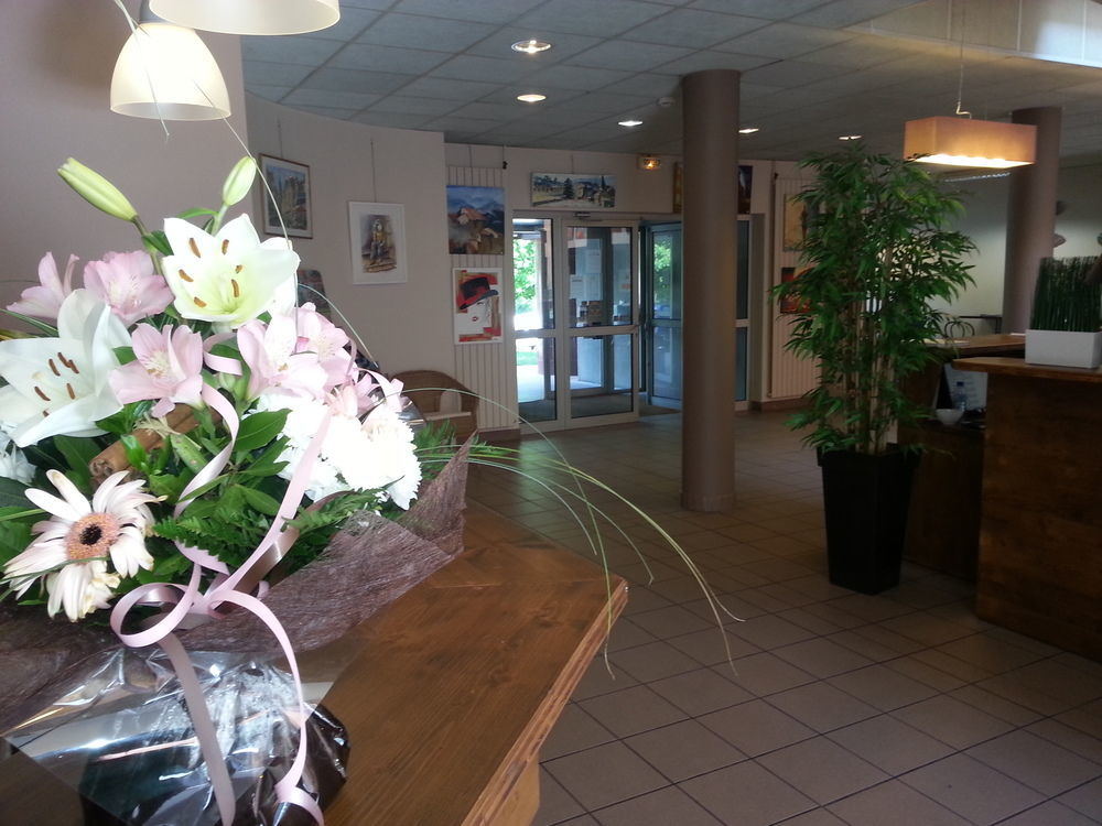 Auberge De Jeunesse Hi Bordeaux-Blanquefort - Ex Otellia מראה חיצוני תמונה