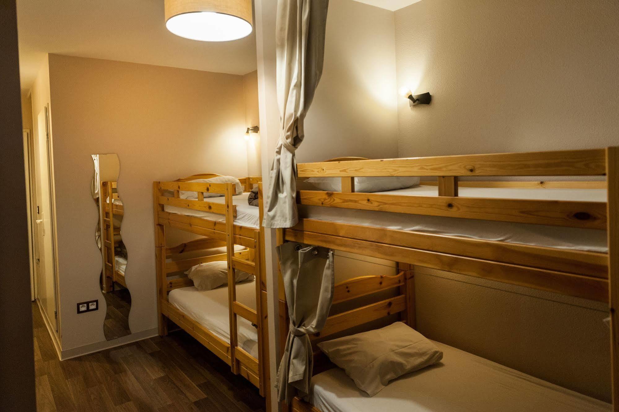 Auberge De Jeunesse Hi Bordeaux-Blanquefort - Ex Otellia מראה חיצוני תמונה